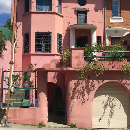 Homestay Cote Jardin Dans Maison Art Deco
