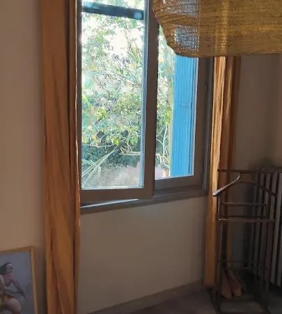 Cote Jardin Dans Maison Art Deco Homestay *